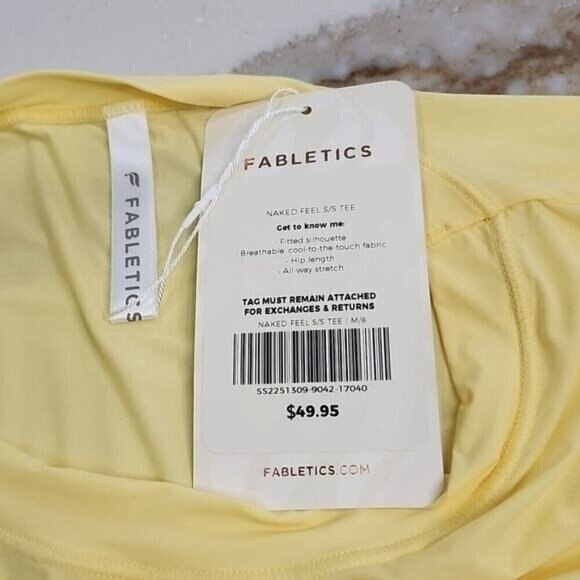 Fabletics Athletic Top Meyer Naked Feel Short Sleeve NWT Women's Medium - Picture 3 of 5